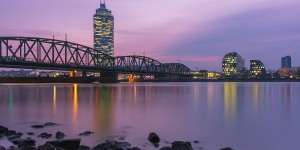 Beitragsbild des Blogbeitrags Your blue hour photography guide: How to take stunning photos