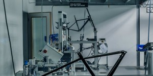 Beitragsbild des Blogbeitrags Canyon Crash Replacement – beschädigte Rahmen ersetzen