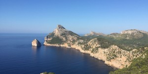 Beitragsbild des Blogbeitrags Hotel Cala Ratjada Strand + Urlaub 