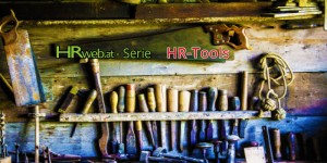 Beitragsbild des Blogbeitrags HR-Tools | Assessment Center als effektive Change Unterstützung 