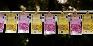 Beitragsbild des Blogbeitrags Gehaltsverhandlung | Wie Sie Ihre Gefühle in Gehaltsverhandlungen kontrollieren