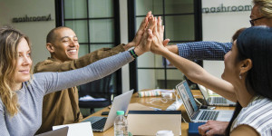 Beitragsbild des Blogbeitrags Das schweißt ein Team im Home Office zusammen