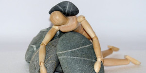 Beitragsbild des Blogbeitrags Am Limit | Mittleres Management zwischen Hammer und Amboß