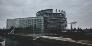 Beitragsbild des Blogbeitrags Der Mythos vom “Moloch Brüssel”