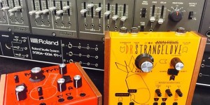 Beitragsbild des Blogbeitrags Analogue Solutions Announced Dr. Strangelove – Compact Analogue Ring Modulator