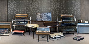 Beitragsbild des Blogbeitrags ARTURIA Introduced V-Collection 6: Buchla Easel, DX7, Clavinet, Fairlight CMI & Major Updates For Existing Instruments