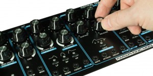 Beitragsbild des Blogbeitrags Is This Radikal Technologies New Eurorack Or Desktop Synthesizer? 