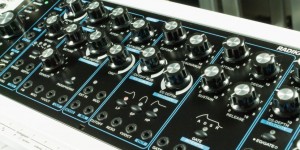 Beitragsbild des Blogbeitrags Radikal Technologies Announced Delta Cep A – A Semi-Modular Paraphonic Synthesizer Voice