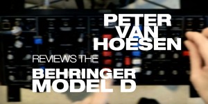 Beitragsbild des Blogbeitrags Peter Van Hoesen Reviews The BEHRINGER Model D In The Latest Electronic Beats Video