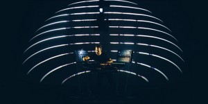 Beitragsbild des Blogbeitrags Molécule – A French Music Producer Traveled To The North Of Greenland To Compose Electronic Music