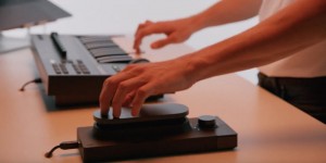 Beitragsbild des Blogbeitrags Expressive E Released Touché SE (Software Edition) – Discover New Sounds With Simple Gestures!