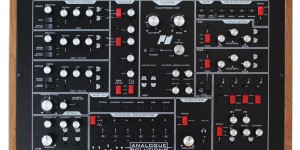 Beitragsbild des Blogbeitrags Analogue Solutions Released Fusebox Synthesizer In Black! (Limited Edition) 