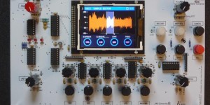 Beitragsbild des Blogbeitrags TubeOhm De-Generator Is A New DIY Monophonic Hybrid Sampling Synthesizer! 