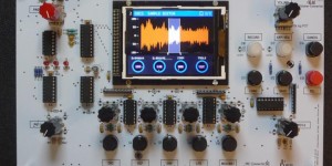 Beitragsbild des Blogbeitrags TubeOhm De-Generator Is A New DIY Monophonic Hybrid Sampling Synthesizer!
