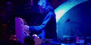Beitragsbild des Blogbeitrags Manatee Interview & Synthesizer Live Setup At Signal Zirkus 