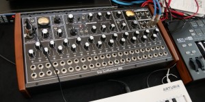 Beitragsbild des Blogbeitrags Superbooth 19: GRP Synthesizer V22 Analog Vocoder First Look 