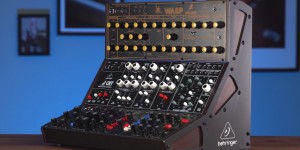 Beitragsbild des Blogbeitrags Behringer Intros 3-Tier Eurorack Stand For Their 104HP Case & Synths