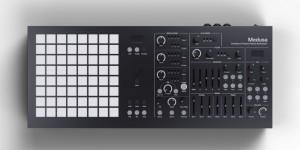 Beitragsbild des Blogbeitrags Polyend Intros Medusa Hybrid Synthesizer 3.0 Update & Black Limited Edition