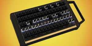Beitragsbild des Blogbeitrags THC Unveils Recursive Machine, A Portable Battery-Operated Patchable DIY Synthesizer