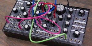 Beitragsbild des Blogbeitrags Pittsburgh Modular Updates Lifeforms SV-1b Modular Analog Synth 