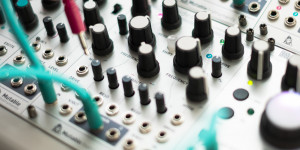 Beitragsbild des Blogbeitrags Mutable Instruments Blades, Multifunctional Module For Advanced Analog Filtering