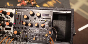 Beitragsbild des Blogbeitrags KnobCon 2021: IME previews Volkmires Inferno granular synth, Stillson Hammer mkIII & more 