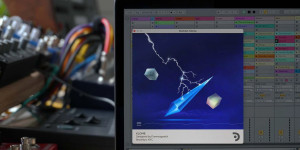 Beitragsbild des Blogbeitrags Puremagnetik Klome, a physical modeling drone texture Synthesizer plugin