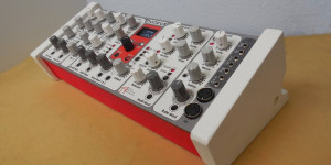 Beitragsbild des Blogbeitrags Artisan Nucleus, hybrid monophonic Synthesizer now on Kickstarter 