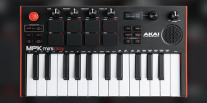 Beitragsbild des Blogbeitrags Akai MPK mini play MK3, portable keyboard with sounds and speaker