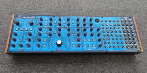 Beitragsbild des Blogbeitrags Behringer Proton, Neutron semi-modular analog Synthesizer on steroids 