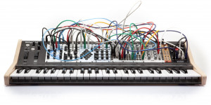 Beitragsbild des Blogbeitrags Cre8audio NiftyKEYZ, a modular keyboard for your dream 4-voice synth
