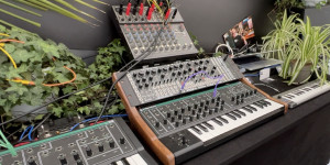 Beitragsbild des Blogbeitrags Superbooth 22: PWM hybrid Synthesizer preview with wavetables and analog filters