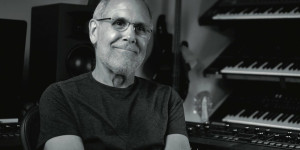 Beitragsbild des Blogbeitrags Dave Smith: synth pioneer, Sequential founder and father of MIDI has died 