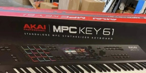 Beitragsbild des Blogbeitrags Akai MPC Key 61 leak, new photos show the official packaging of the new MPC Synthesizer keyboard 