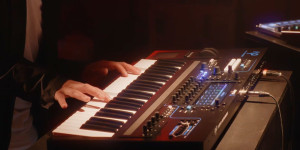 Beitragsbild des Blogbeitrags Aodyo Anyma Omega, poly physical modeling synth 250% funded, last hours to join