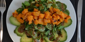 Beitragsbild des Blogbeitrags Süßkartoffel-Avocado-Salat