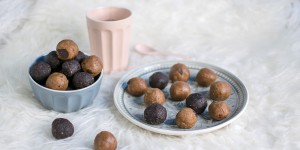 Beitragsbild des Blogbeitrags Chocolate Brownie & Peanutbutter Energyballs 
