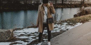 Beitragsbild des Blogbeitrags Lederleggings – Cozy & Elegant