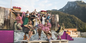 Beitragsbild des Blogbeitrags Alles Heilige – Salzburger Straßentheater