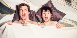 Beitragsbild des Blogbeitrags Zwei Männer ganz nackt – OFF Theater