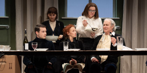 Beitragsbild des Blogbeitrags Heldenplatz – Salzburger Landestheater