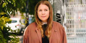 Beitragsbild des Blogbeitrags Dicht | Stefanie Sargnagel – ARGEkultur
