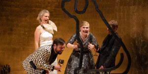 Beitragsbild des Blogbeitrags Hautevolee – Schauspielhaus Salzburg