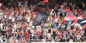 Beitragsbild des Blogbeitrags Kommentar: „Bitte am Boden bleiben!“