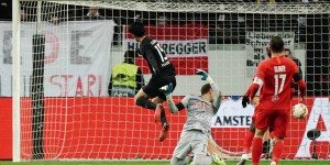Beitragsbild des Blogbeitrags 1:4! Salzburg kommt in Frankfurt unter die Räder