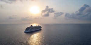 Beitragsbild des Blogbeitrags Hapag-Lloyd Cruises – TheArtGorgeous: Kunst-Kooperation auf EUROPA 2