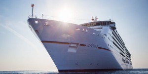Beitragsbild des Blogbeitrags Berlitz Cruise Guide 2020: MS EUROPA und MS EUROPA 2 mit Höchstnote Fünf-Sterne-Plus ausgezeichnet