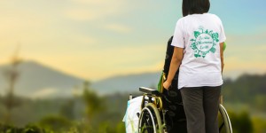 Beitragsbild des Blogbeitrags Kinderpalliativpflege in Österreich – und warum wir so dringend etwas ändern müssen