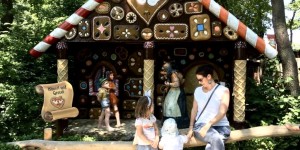 Beitragsbild des Blogbeitrags Ein aufregender Tag im Familypark – Erfahrungsbericht