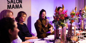 Beitragsbild des Blogbeitrags SALON MAMA Networking |Be your own Idol